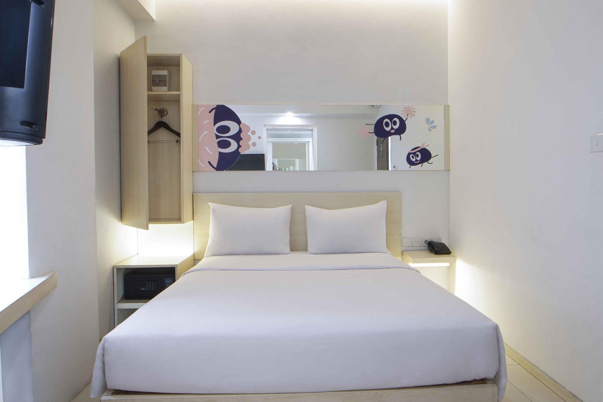 Cleo Hotel Tunjungan Сурабая Екстериор снимка