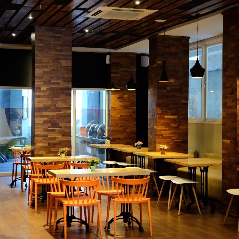 Cleo Hotel Tunjungan Сурабая Екстериор снимка